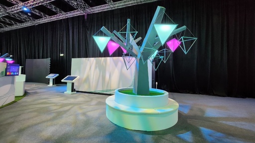 [0603721710E] Futuristic Tree 